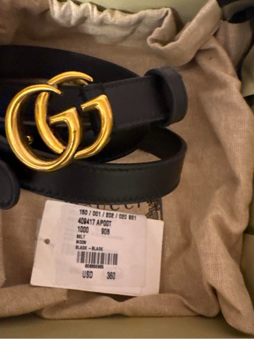 Gucci Black Leather Belt with Gold Double G Buckle - Picture 2 of 2
